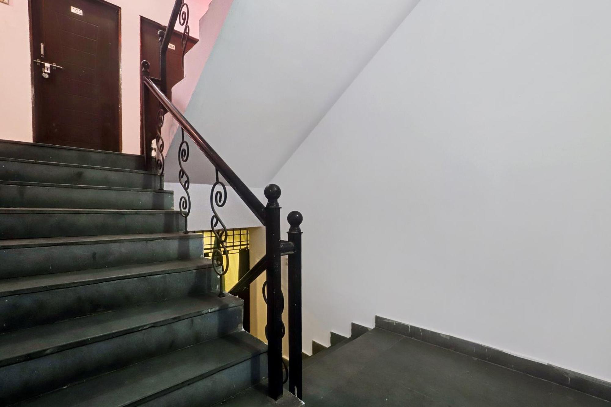 Hotel O Royal Stay Inn Royal Stay Inn ナーグプル エクステリア 写真